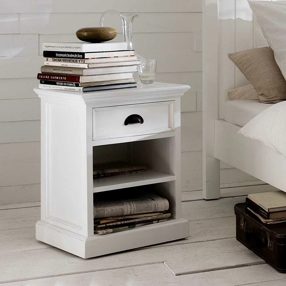 Landhausstil Nachtschrank Venzeno Aus Weißem Holz Teilmassiv 4 Landhausstil Nachtschrank Venzeno Aus Weißem Holz Teilmassiv – Bild 2