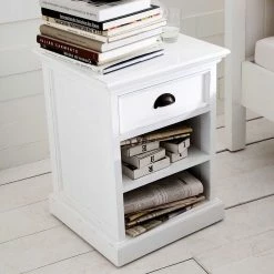 Landhausstil Nachtschrank Venzeno Aus Weißem Holz Teilmassiv 10 Landhausstil Nachtschrank Venzeno Aus Weißem Holz Teilmassiv -Clarendon shop landhausstil nachtschrank aus weissem holz teilmassiv venzeno 02