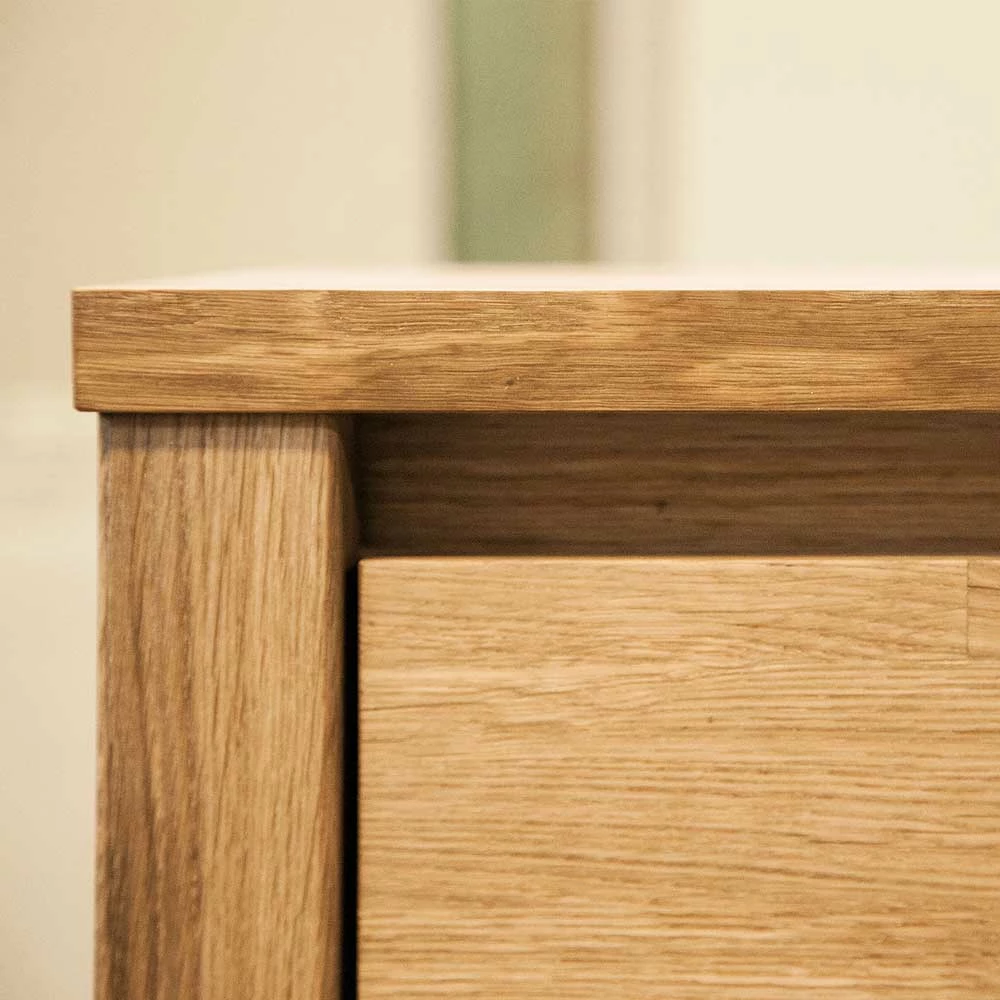 Nachttischkommode Nadalia Aus Wildeiche Massiv Geölt 5 Nachttischkommode Nadalia Aus Wildeiche Massiv Geölt – Bild 3